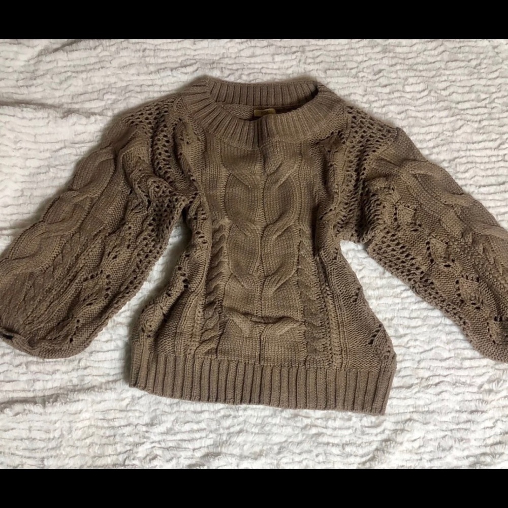 Kori off the Shoulder cable Knit Sweater - Picture 2 of 5